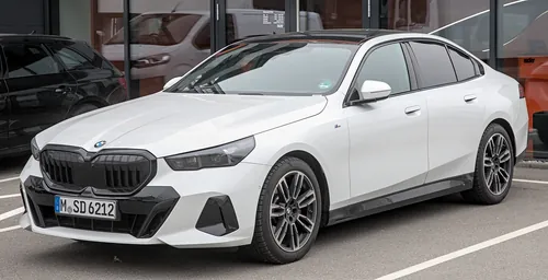 BMW Řada 5 – 8. generace (G60, 2023–), 520i, Stuttgart, foto 3/2024